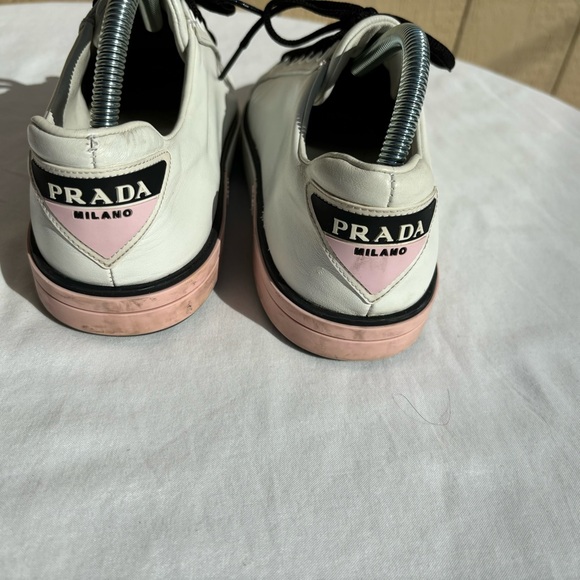 Prada BIANCO LEATHER LACE UP LOGO LOW TOP SNEAKERS - Picture 9 of 16